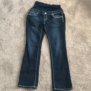 Maternity jeans size XL.